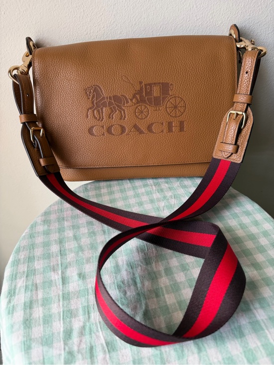 Coach Handbags - Coach Jes Light Saddle Brown Messenger Bag